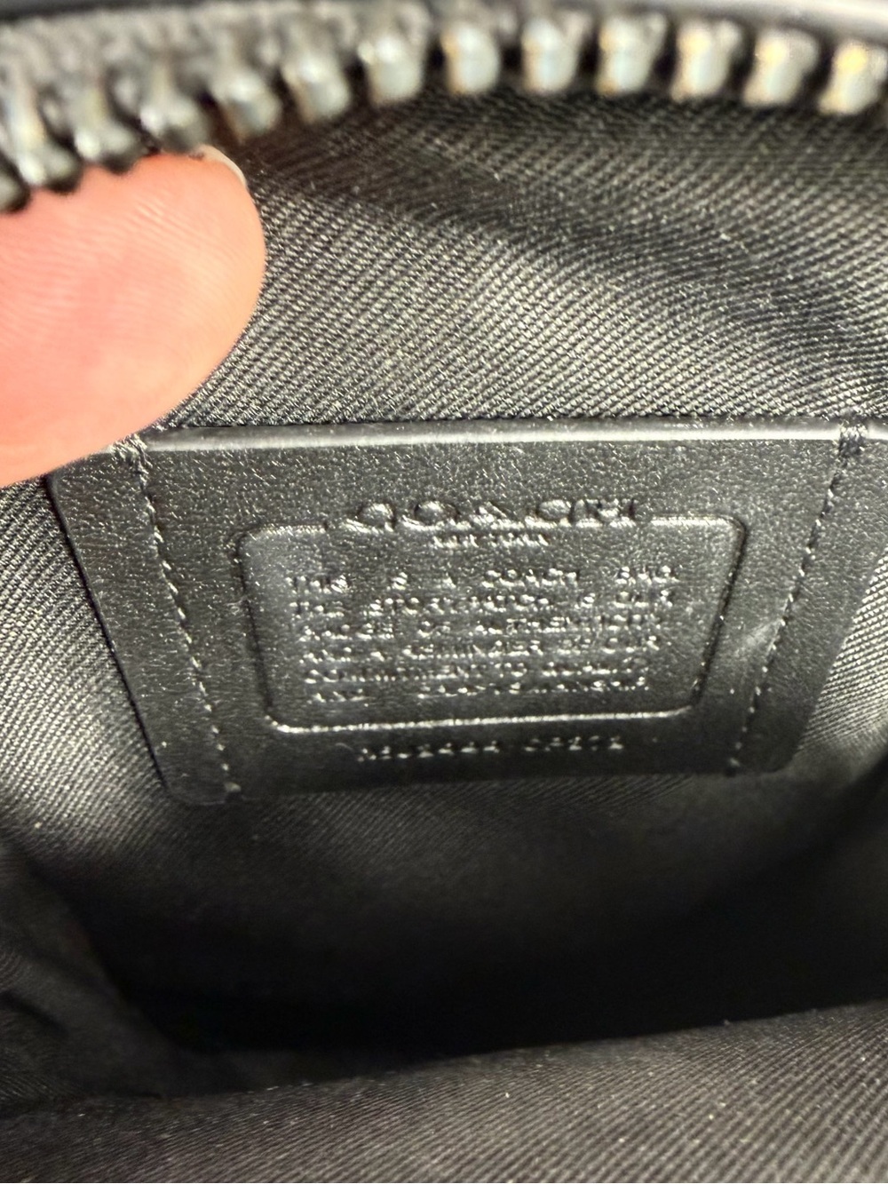 Coach Travel Phone Crossbody Pebbled Black Leather Crossbody Bag Structured - Picture 10 of 10